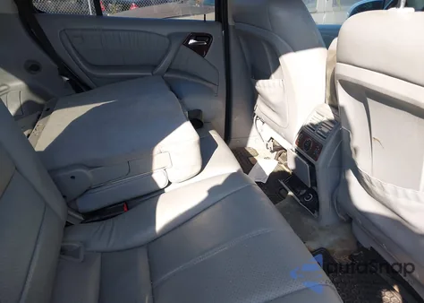 2003 Mercedes-Benz Ml 320 z USA, uszkodzony, nr VIN 4JGAB54E73A379929